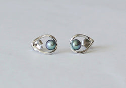 Sterling silver peacock black fresh water pearl stud earrings White pearl studs genuine pearl stud earrings Tear drop earrings Pear pearl studs