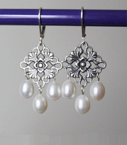 Fresh water pearl chandelier earring- Real pearl drop earrings- linked earrings- sterling silver- Bridesmaid earring- Three pearl earrings