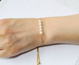 Pearl bracelet- Bridesmaid bracelet- Bridesmaid gift- Pearl strand bracelet- Light pink pearl bracelet- Bridesmaid jewelry- Wedding bracelet