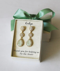 Light opal mint bridesmaid earrings Bridal earring necklace set Bridesmaid necklace Light green earrings Mint bridesmaid gift Custom wedding
