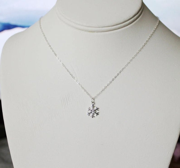Christmas gift -Snowflake Necklace- Sterling Silver- Snow flake pendant necklace- Winter wedding- Bridesmaids necklace-Snow flake necklace