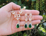 Emerald wedding earrings necklace bracelet set Bridal jewelry set Emerald green bridal necklace bridal jewelry set Emerald bridal earrings