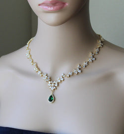 Emerald wedding necklace Bride statement earrings necklace bracelet set Wedding jewelry set Emerald green bridal SET Emerald bridal jewelry