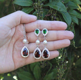 Christmas earrings necklace set Emerald green Burgundy red jewelry set Green jewelry set Red earrings set Christmas earrings Christmas gift