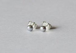 Tiny 3-4mm genuine silver gray fresh water pearl stud earrings small pearl studs Sterling silver small studs flower girl earrings gray studs