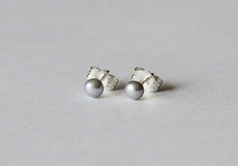 Tiny 3-4mm genuine silver gray fresh water pearl stud earrings small pearl studs Sterling silver small studs flower girl earrings gray studs